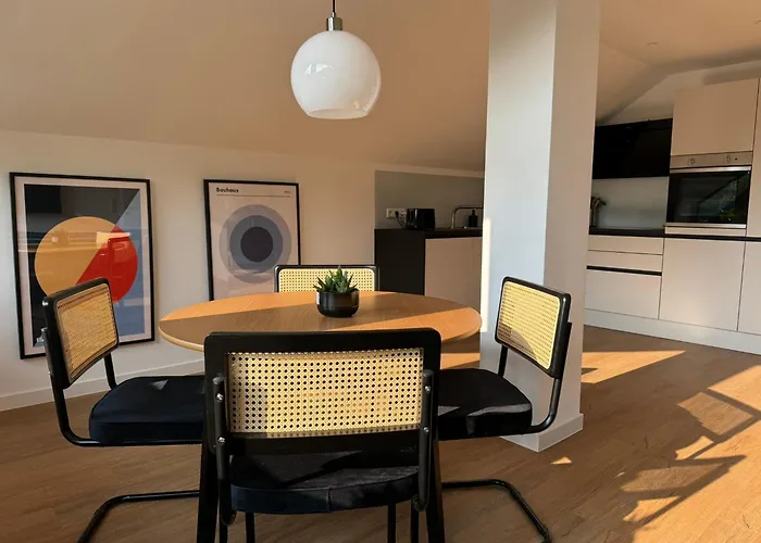 Stilvolles Apartment Mit Waldblick